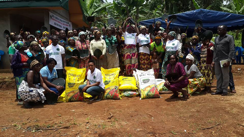 ASEED donation of Farming inputs and equipment to farmers in Belo subdivision